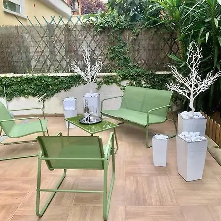 Reale Vatican - Private Garden Apartment *